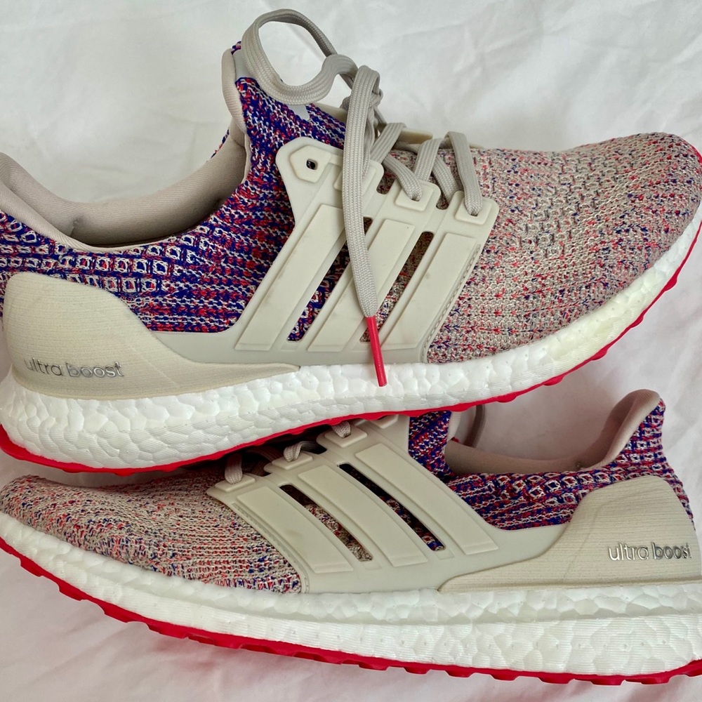 SOLD‼️‼️Adidas Ultra Boost‼️